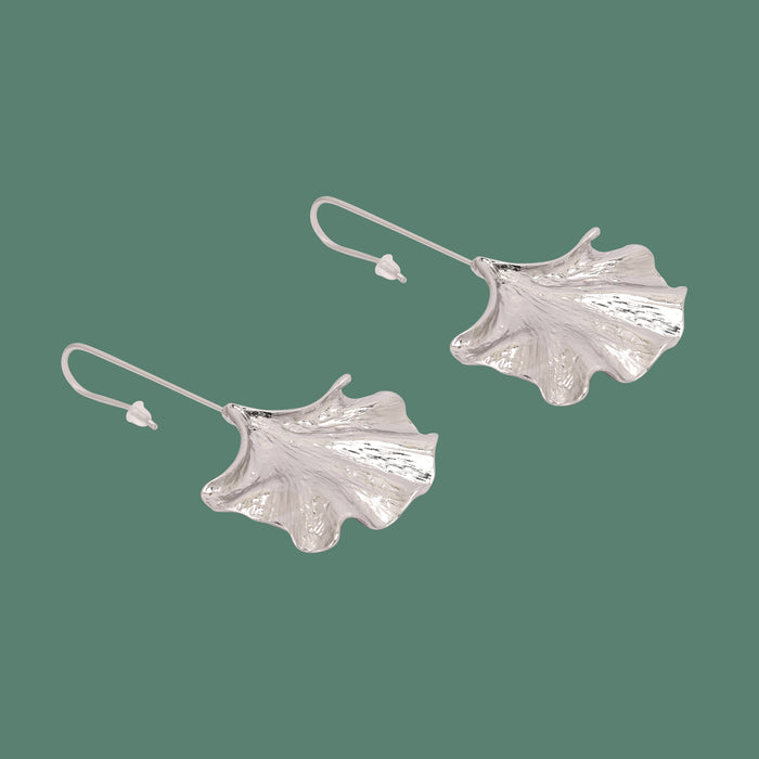 Dangling Seashell Earrings